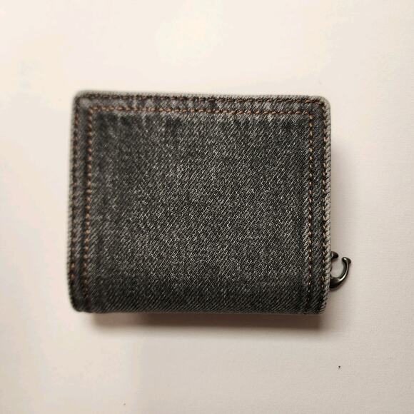 NWT Coach CAP07 Washed Grey Denim Snap Wallet - Picture 4 of 8